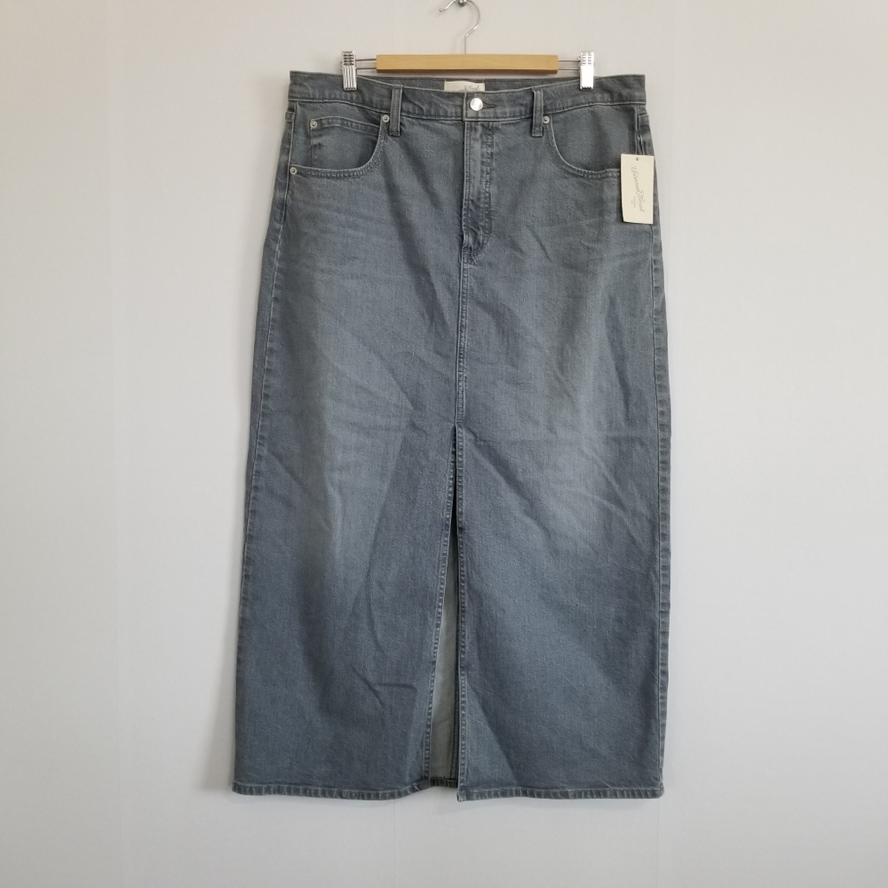 NWT Universal Thread Gray Denim Maxi Skirt Size 17 XXL